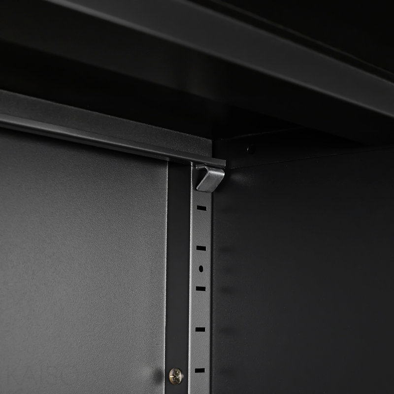 Armoire de rangement avec casiers de rangement et serrures de porte