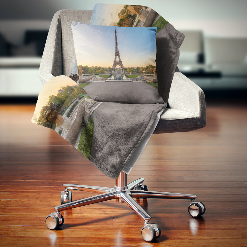 Coussin lombaire cityscape tour à soleil de paris, null