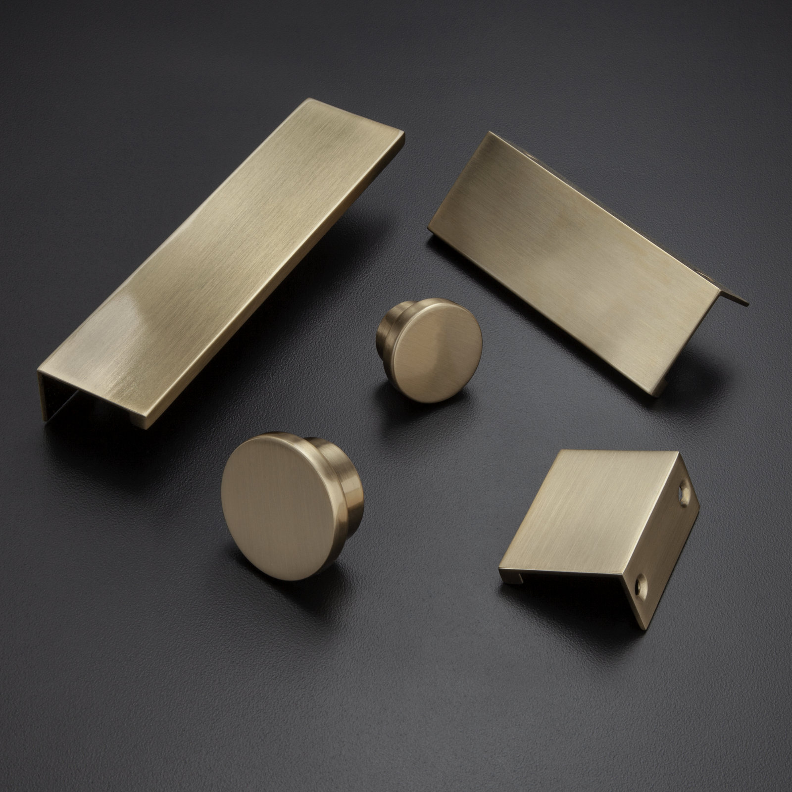 Ethan Finger Pull, Satin Brass, 1 1/2"
