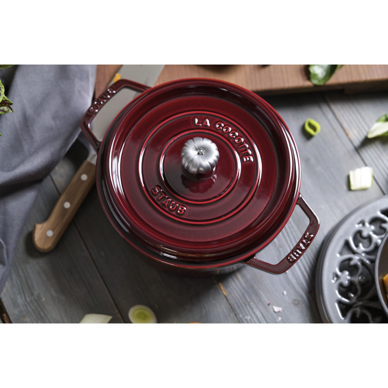 La Cocotte Cast Iron Round Cocotte, Grenadine, 13.25 quarts