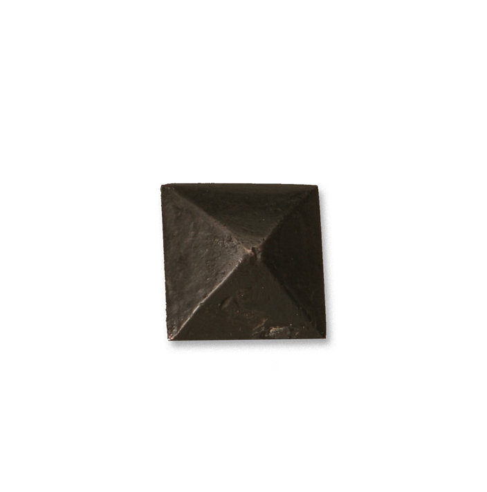 Accessoire de porte cloutée cloutée