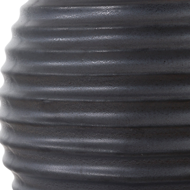 Valju Ribbed Table Lamp