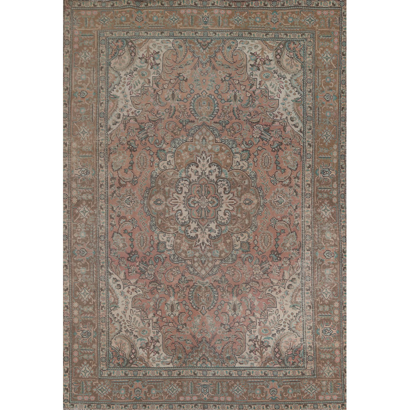 Tapis rose floral traditionnel 7 x 9