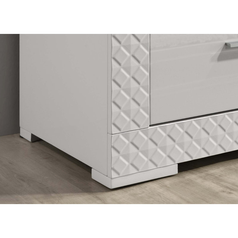 Magnifique table de chevet 1pc