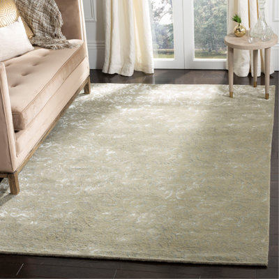 Tapis de couleur sauge en viscose / laine touffeté à la main à motif cachemire Alinde