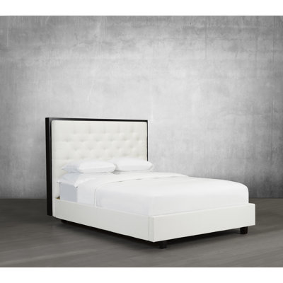 Lit plateforme en tissu d’ameublement