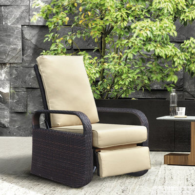 Gesuino Wicker Outdoor Lounge Chair