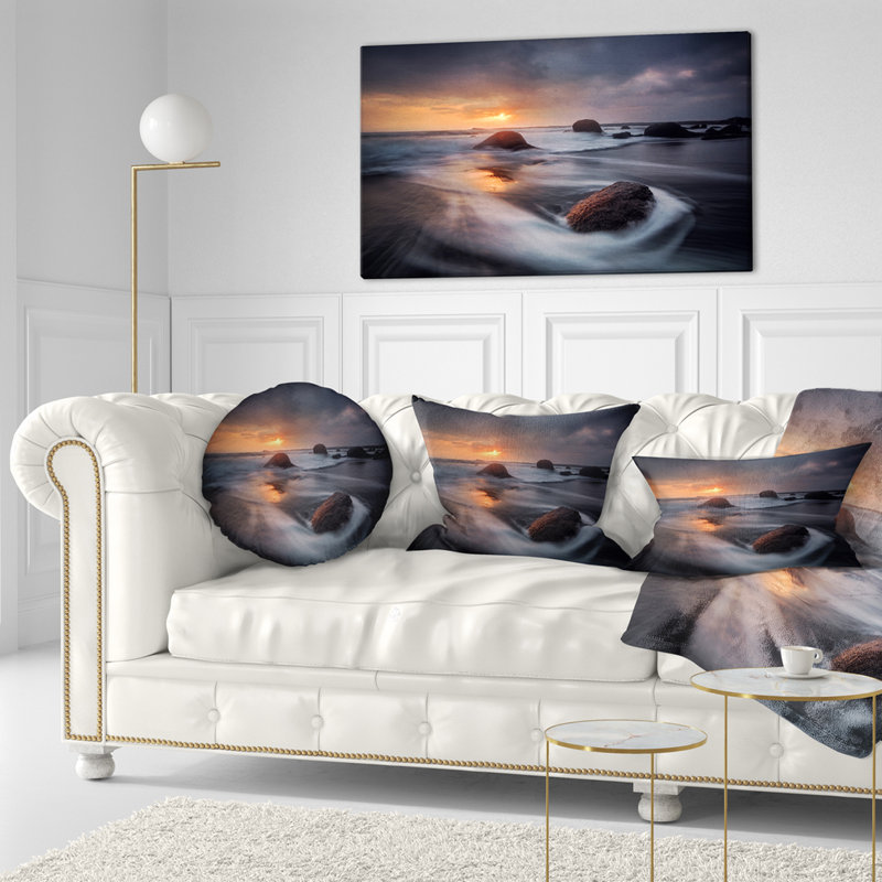 Lever de mer à Burgas Bay près du coussin Atia, Rectangle, 12 po x 20 po