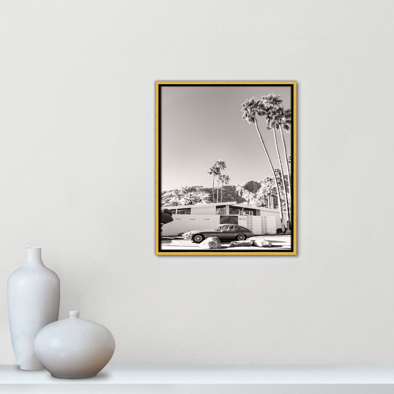 Palm Springs Ride; Imprimé par Young, H 21,5 po x l 17,5 po, Flotteur doré