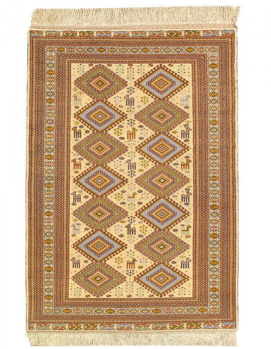 Tapis unique en laine de couleur agneau 4 pi x 5 pi 5 po Idael