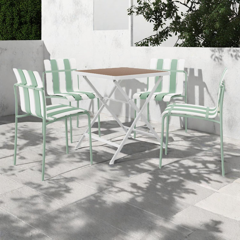 Ensemble repas 5 pièces pour l'extérieur avec 4 chaises empilables en PP et table carrée pliante