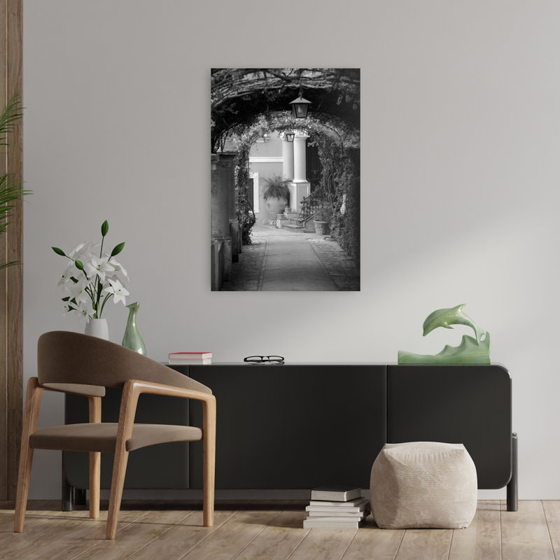 Lanternes suspendues dans un jardin Capri Naples, Campanie, Italie, Architecture abstraite, Art naturel, H 36 po x l 24 po