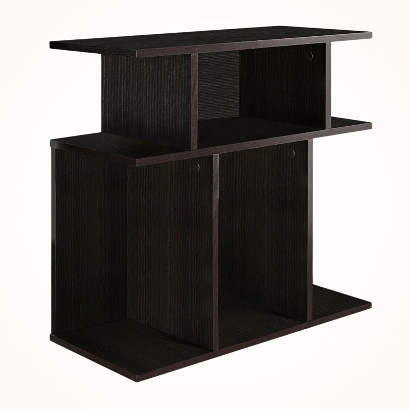 Magnolia An accent table with a side end