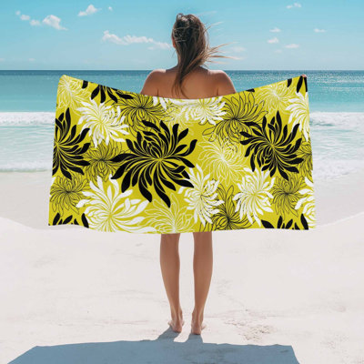Beach Towel Chrysanthemum Bath Pool Towels Vintage Yellow Black Floral Absorbent Beach Towel Soft Large Quick Dry Lightweight Camping Travel Sports Yoga Gym Swim Towels for Adult 35x70 Inch