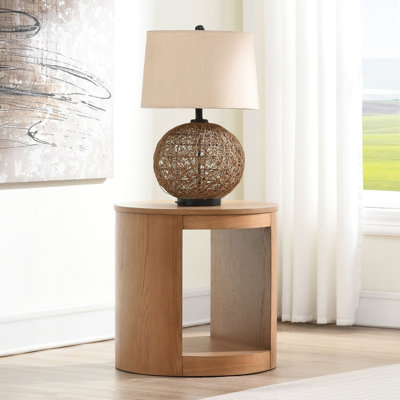 Table de bout ronde en chêne avec base de rangement inférieure Oakridge