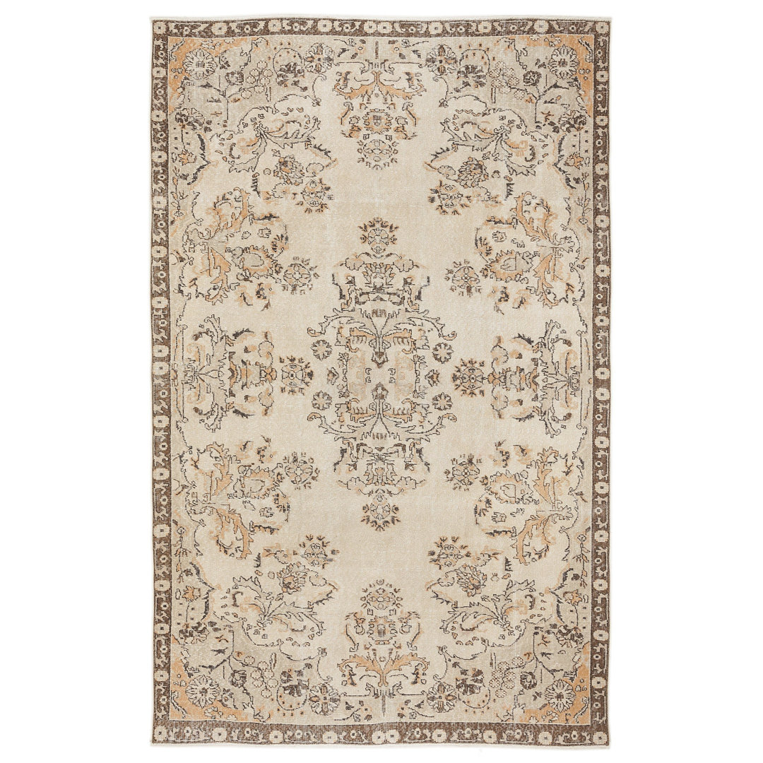 Square Gabilan Hand Knotted Area Rug
