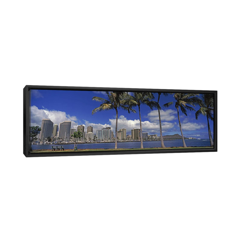 «Panoramic Skyscrapers at the Waterfront, Honolulu, Hawaii, USA 2010» par Panoramic Images - reproduction d'art sur toile tendue