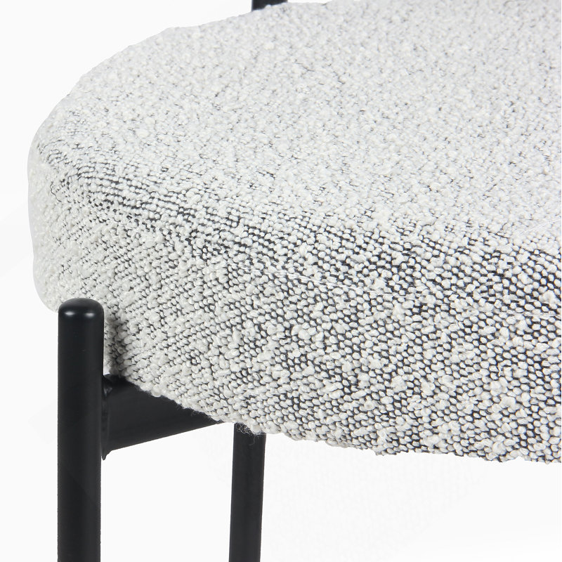Ensemble de trois pièces pour tables de salle à manger compactes, idéales pour les maisons modernes et les réunions de famille avec une meilleure interactivité.
