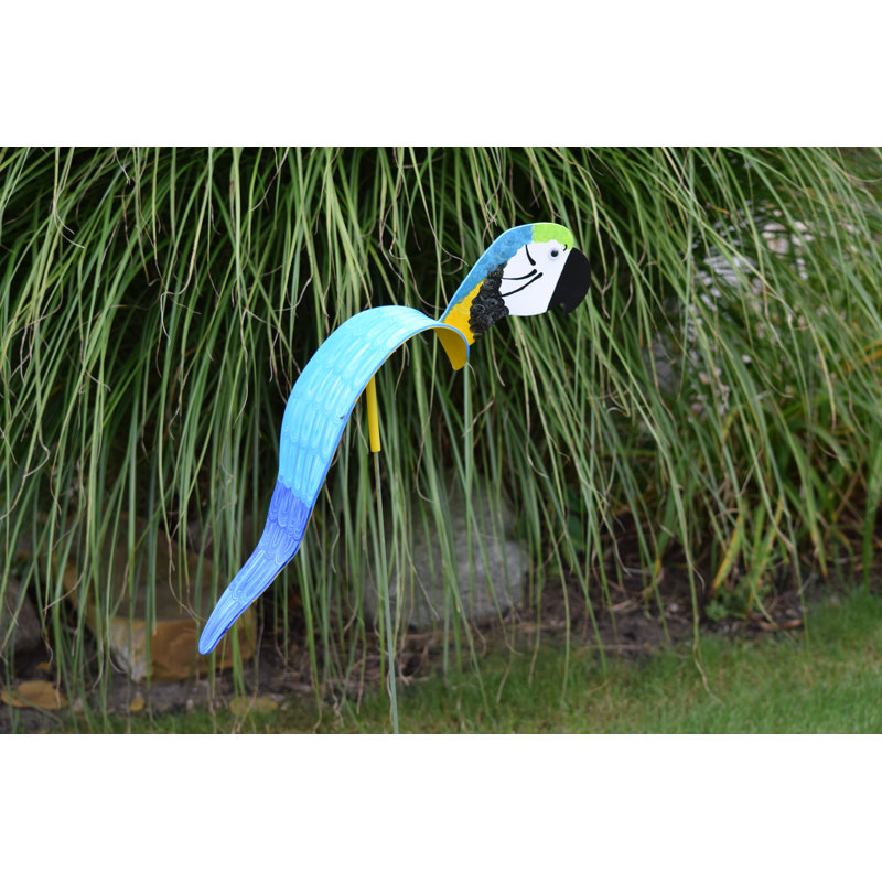 Art de jardin royal ara