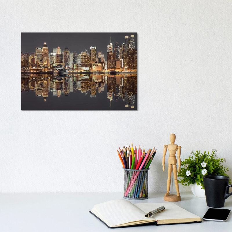 New York V by Assaf Frank - Wrapped Canvas Print, 20.32 cm H x 30.48 cm W