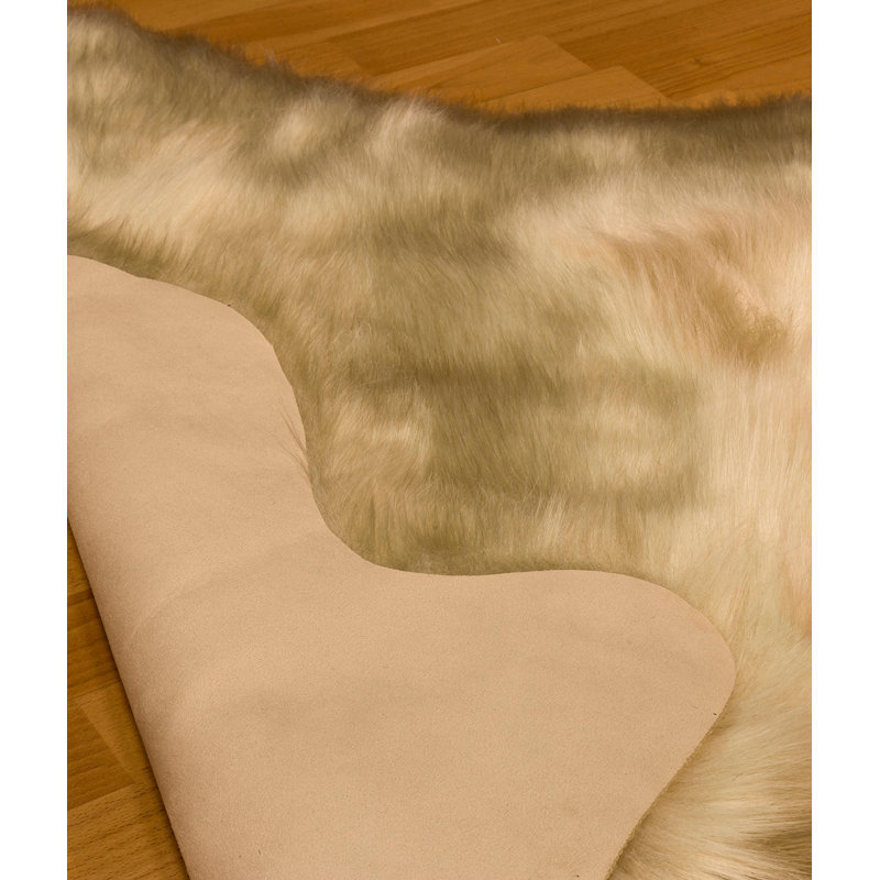 Tapis crème en polyester tissé à la machine Novelty Boxvale, Nouveauté 2 pi x 2 pi 11 po