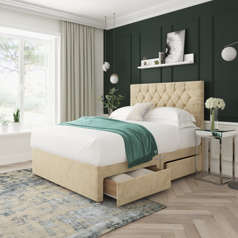 Upholstered Divan Bed, Double (4'6), Cream, 4 Drawers