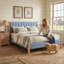 Lit tapissier scandinave avec cadre en bois massif, très grand lit, lin bleu-675234330-675234332