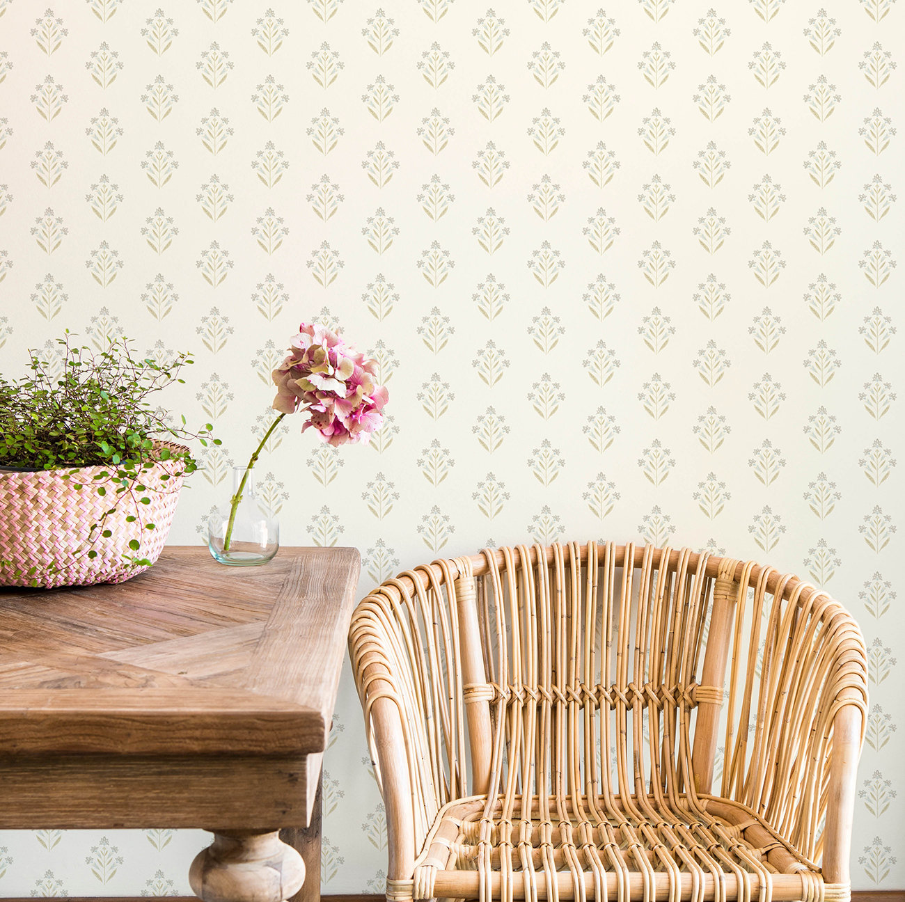 Tenny Prepasted Floral Wallpaper, Yellow