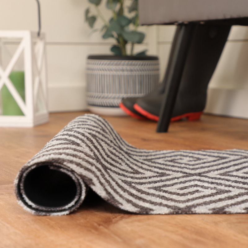 Charcoal Gray Geometric Rubber Backed Indoor/Outdoor Doormat