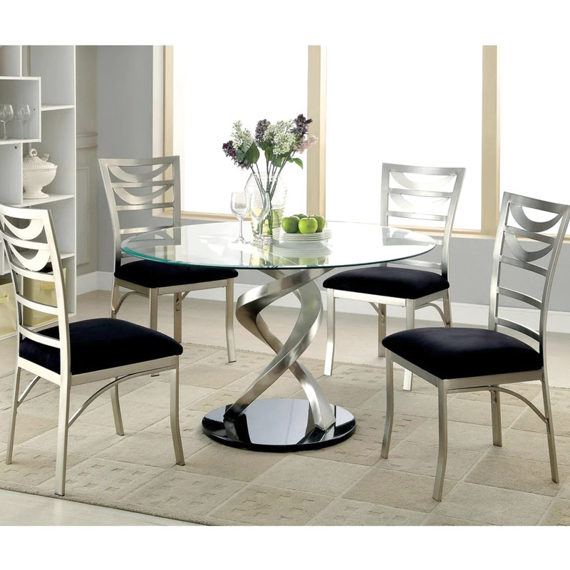 2 chaises latérales à dossier en métal argenté avec sièges rembourrés en microfibre noire pour salle à manger et chaises, 2 places, rassemblement festif