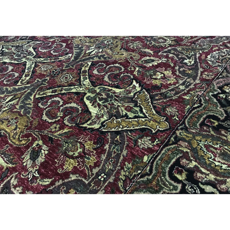 Suruchi Wool Oriental Area Rug in Purple/Black