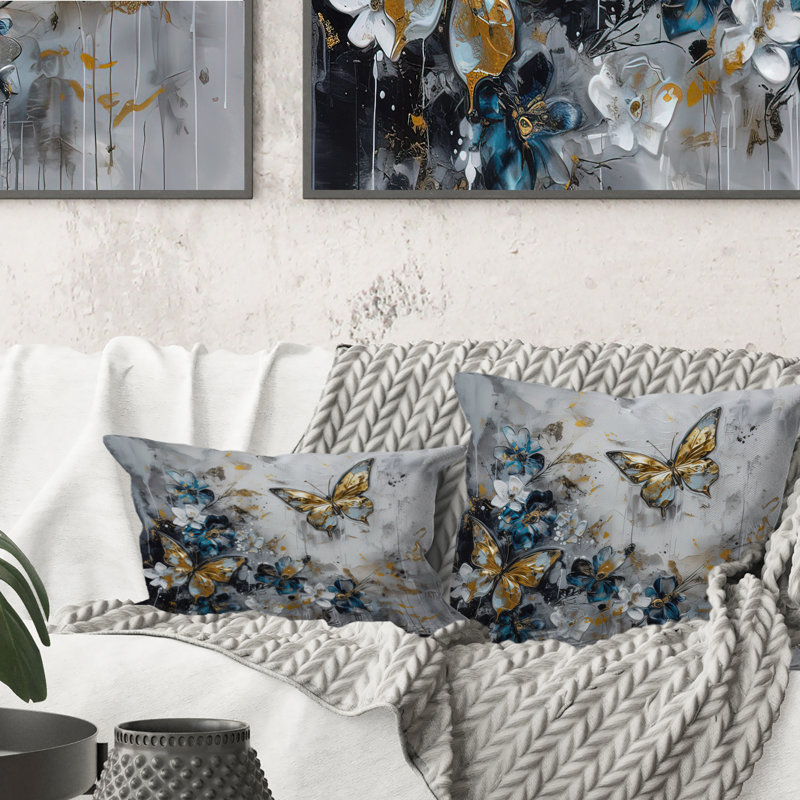 Ailes de papillon doré bleu et fleurs III - coussin à imprimé floral, H 12 po x l 20 po, Rectangulaire