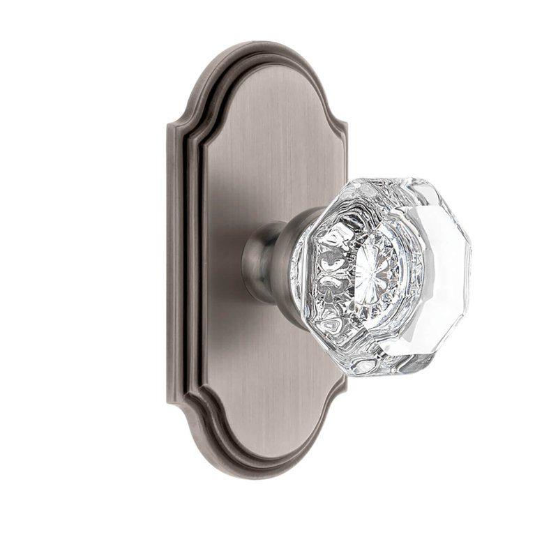Bouton de porte Chambord avec rosette arquée, 2 3/8", Étain antique, Passage (couloir et garde-robe)