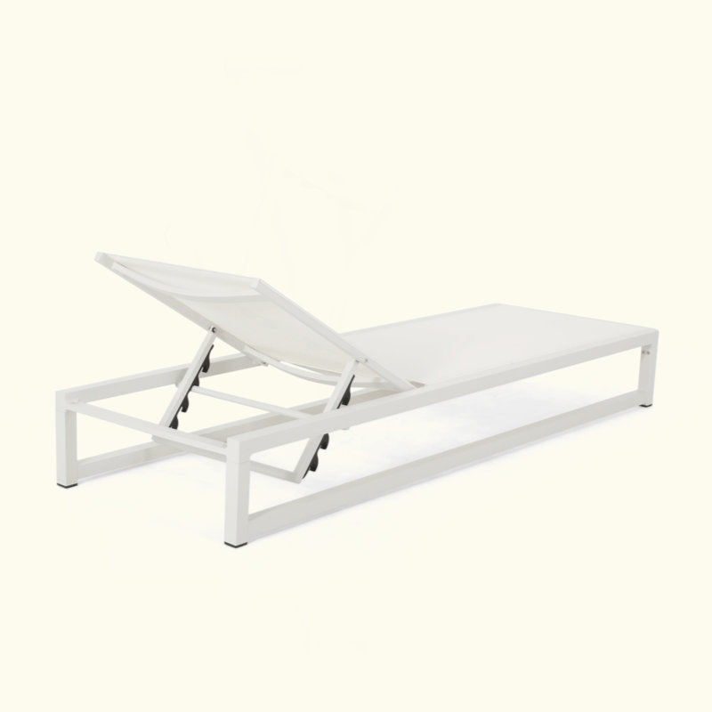Ensemble de chaises longues polyvalentes et réglables pour le plaisir et la détente en plein air, 2 pièces, Blanc