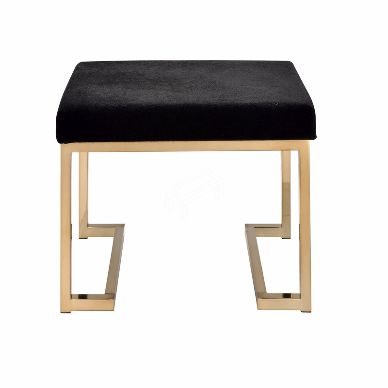 Repose-pieds en tissu et champagne