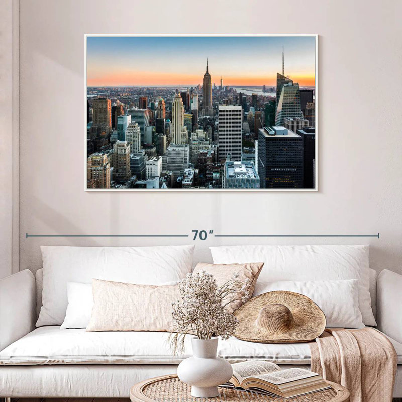 New York au coucher du soleil, Cadre flottant blanc, 46 po x 31 po