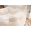 Chaise moelleuse avec mousse et tissu - convient aux espaces intérieurs modernes en blanc divers