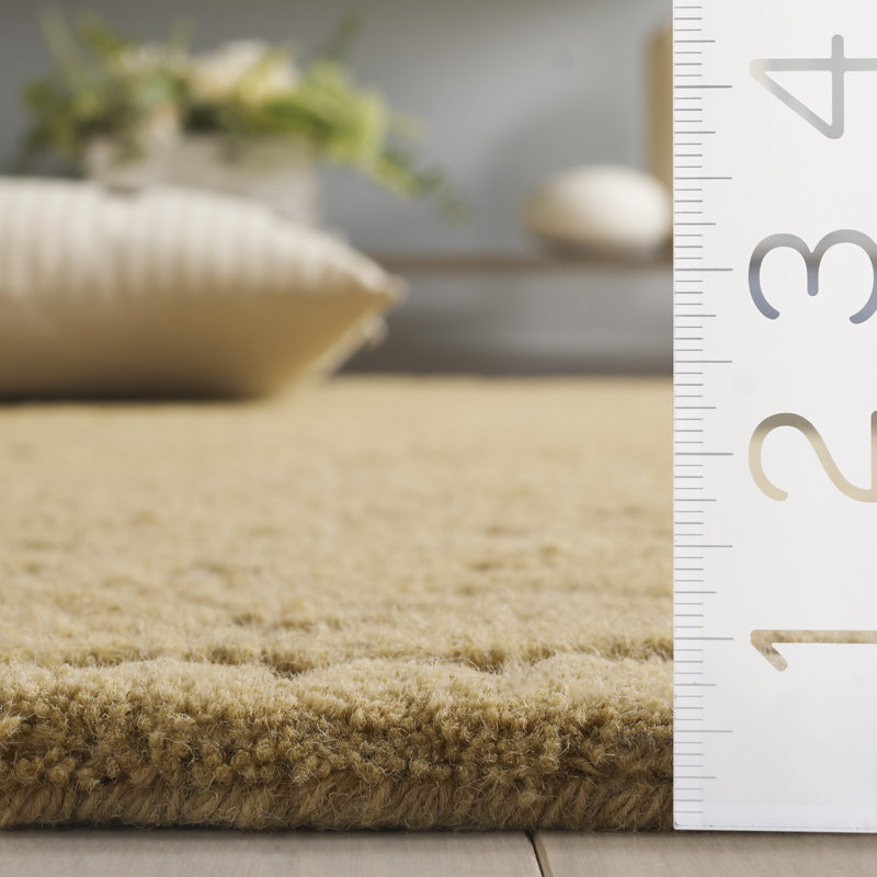 Ivory Hand-Tufted Wool Rectangular 6' x 9' Area Rug