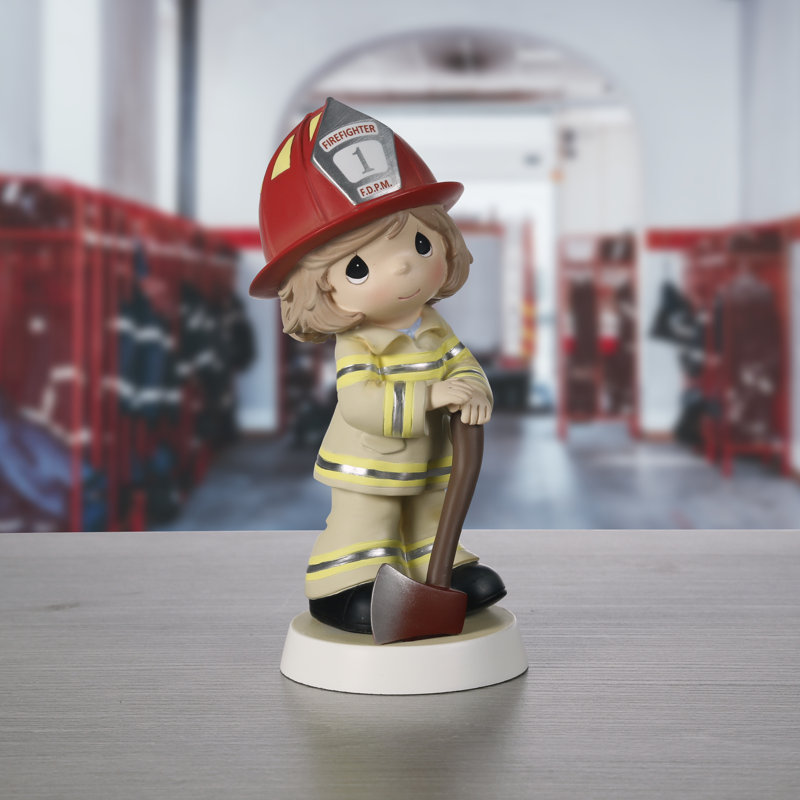 Figurine Precious Moments Courage Under Fire