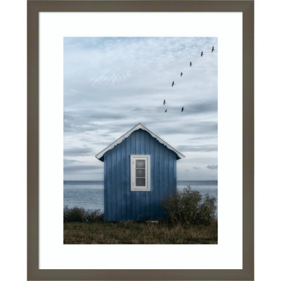 Claraville Gronkjaer Collection Beach Hut par Lotte Gronkjaer - photographie encadrée sur papier