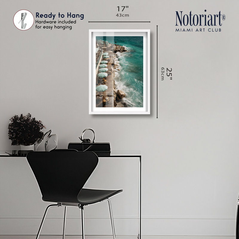 «Mint Umbrella Coast Shadowbox Print Coastal Glam Art» par Notoriart, cadre blanc, H 25 po x l 17 po, H 25 po x l 17 po