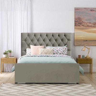 Theirry Upholstered Bed