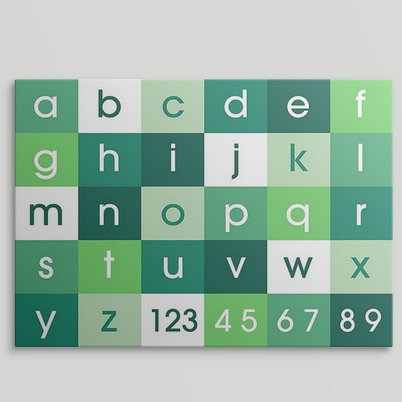«Alphabet» par Justin, art textuel en vert, H 18 po x l 24 po x P 1,25 po, Toile