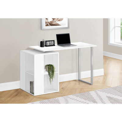 Bureau, bureau d'ordinateur avec tablettes