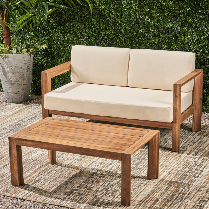 Mobilier en bois: table basse avec coussins confortables, brun beige et doux, rembourrage, conception à dossier ouvert