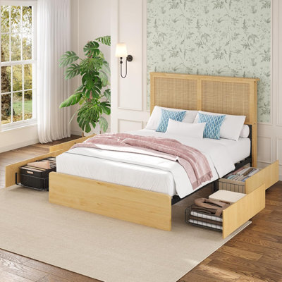 Structure de lit plateforme pleine grandeur avec tête de lit en rotin et 4 tiroirs de rangement, structure en bois composite, lattes de bois, aucun sommier requis, assemblage facile, finition naturelle