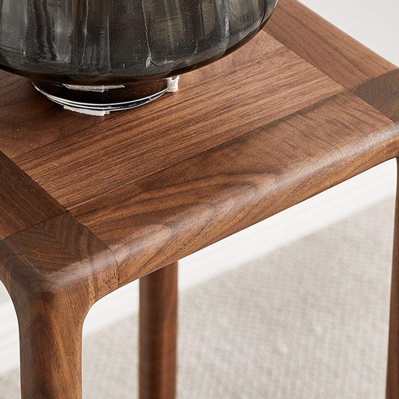 Solid wood plant support is smooth and durable, 31.5" H x 13.78" L x 13.78" D