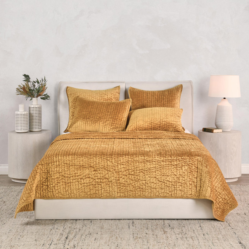 Lyndon Tasmin Velvet Quilt, Queen Quilt, Yellow