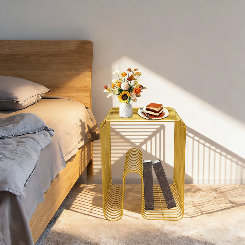Table d'appoint Modern, Doré