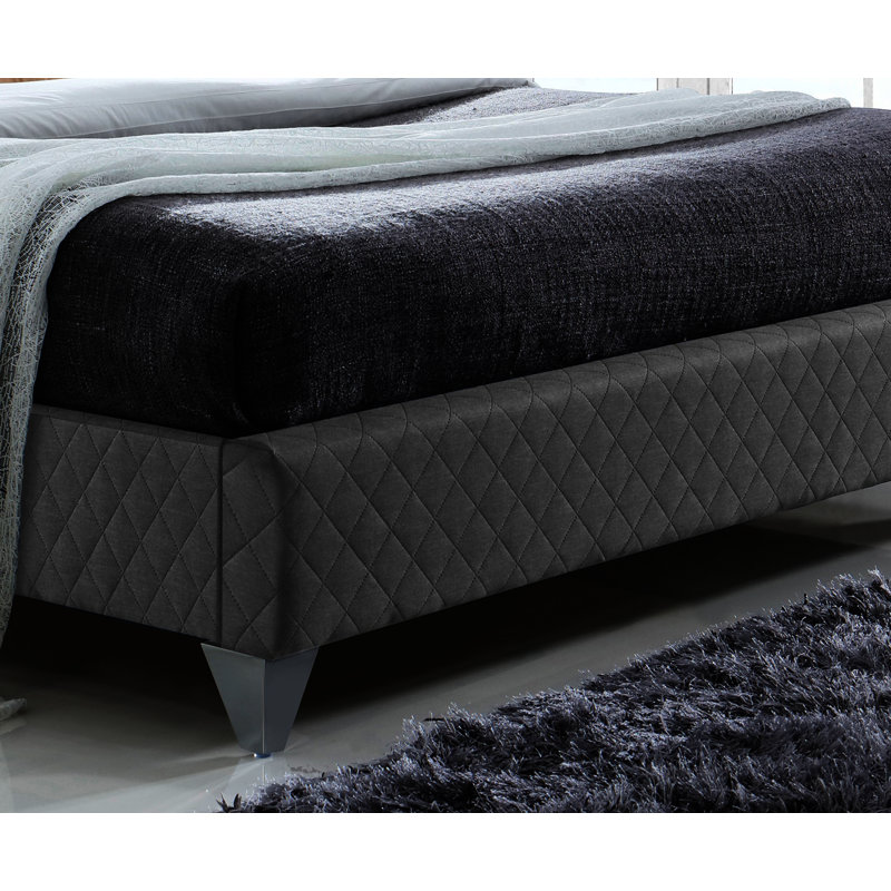 Bryanna Upholstered Bed, Grey, Double (4'6)